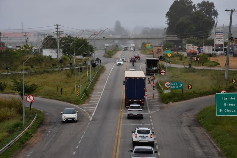 Dnit contrata empresa para operar tráfego nas BRs-116 e 324 na Bahia; custo será de R$ 81,5 milhões