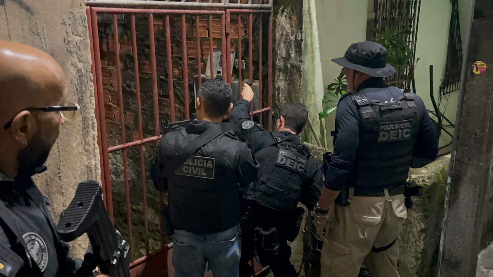 Palatium: Trio é preso em operação contra roubos de eletrônicos em Salvador