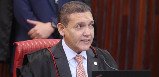 Após PT desistir de processo, TSE libera R$ 2,3 bi retidos do Fundo Eleitoral