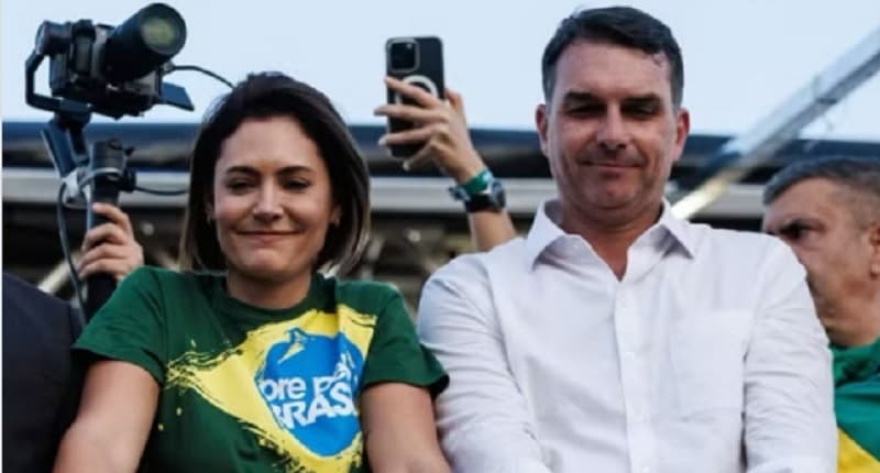 Após reconciliação com Flávio Bolsonaro, Michelle recupera liderança na disputa para o Senado pelo DF