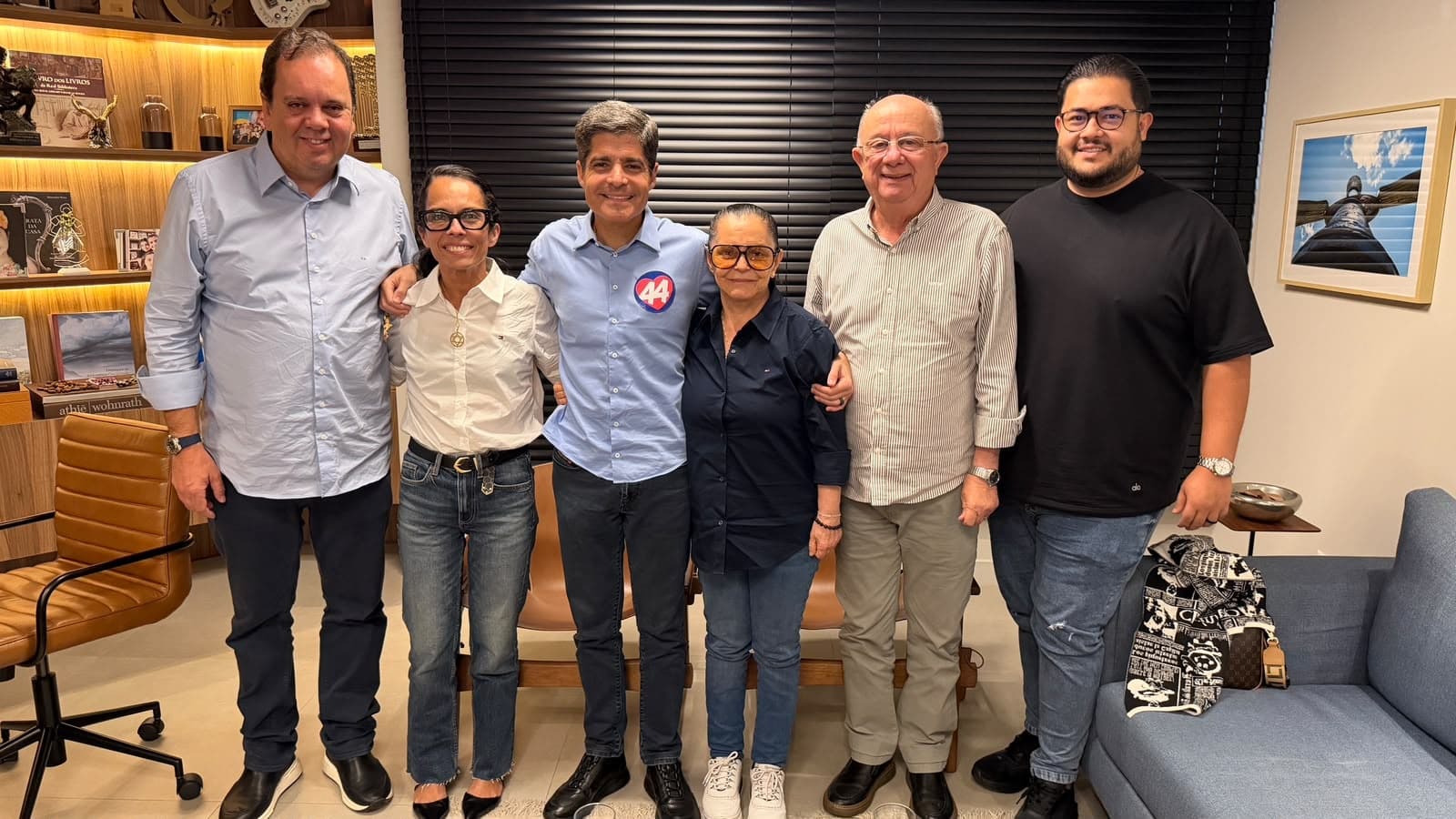 Prefeita de Conceição do Jacuípe declara apoio a ACM Neto em articulação de Zé Ronaldo