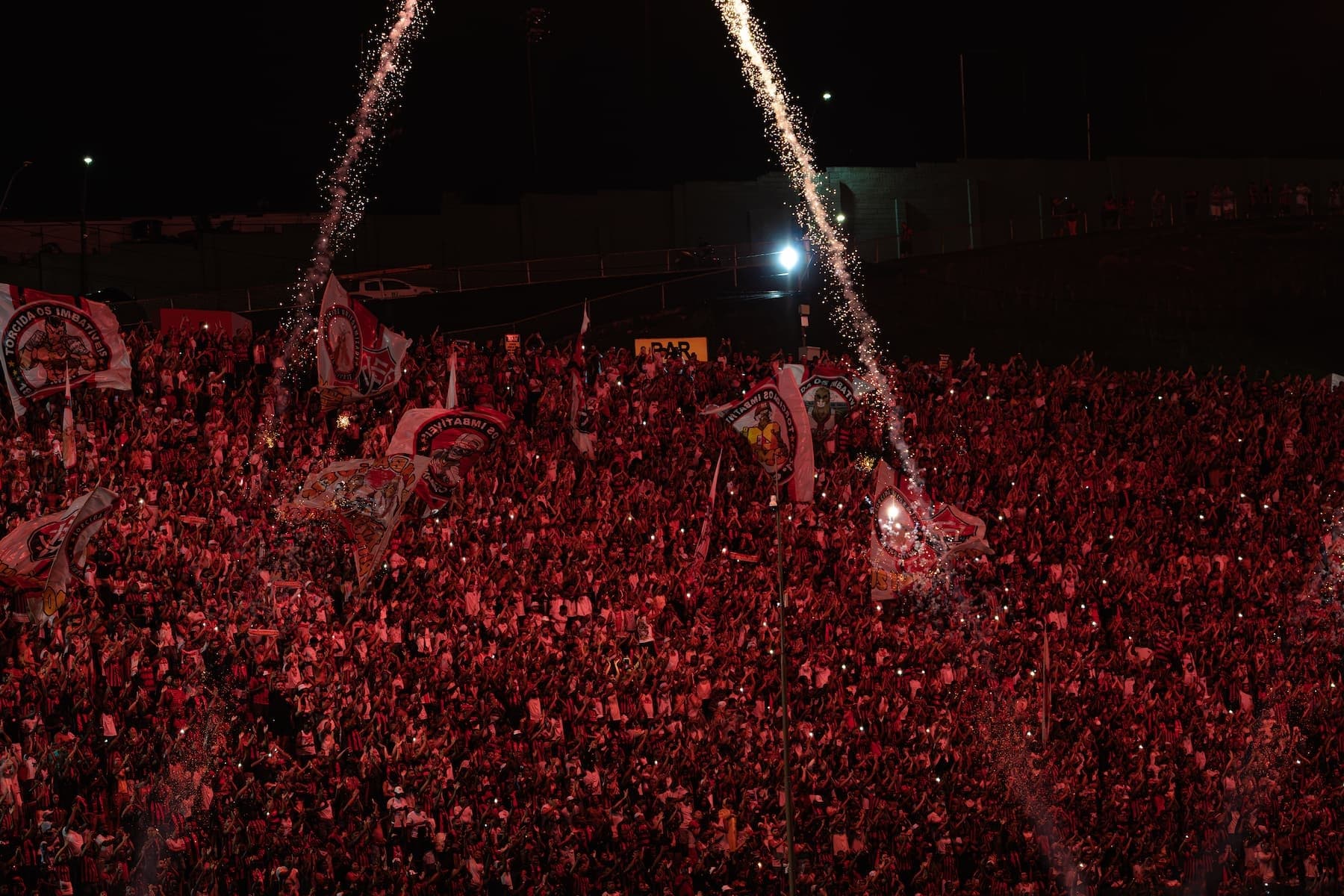 Torcida do Vitória esgota ingressos para Ba-Vi no Barradão 