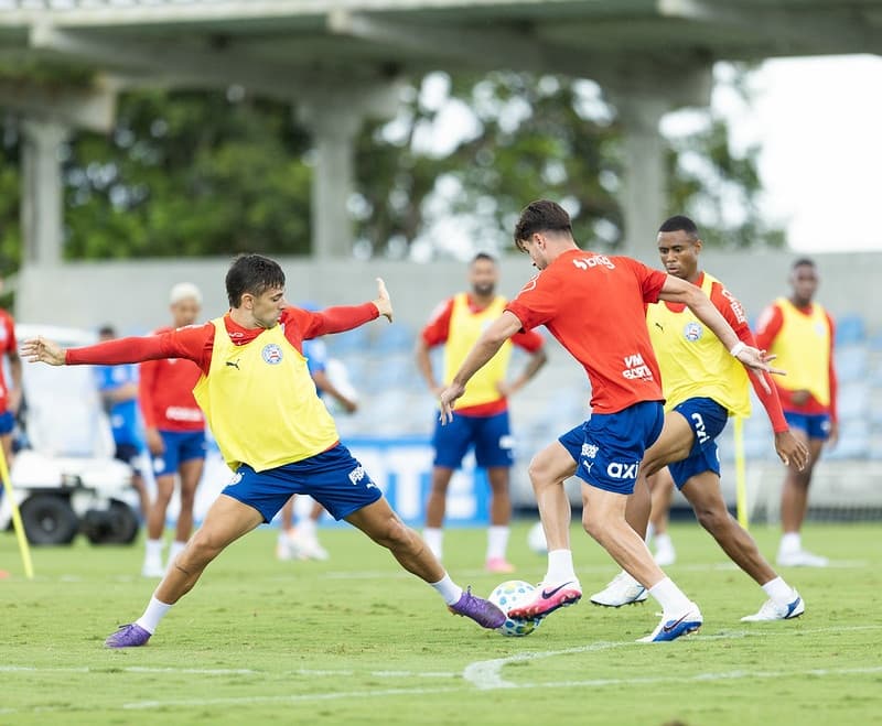 Ademir inicia transição, Everton Ribeiro segue com trabalho individual e Bahia faz treino tático antes do Ba-Vi