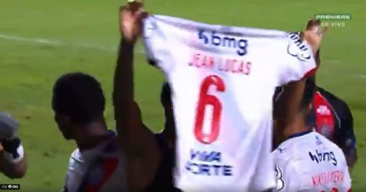 Jean Lucas marca, tira a camisa e provoca torcida do Vitória