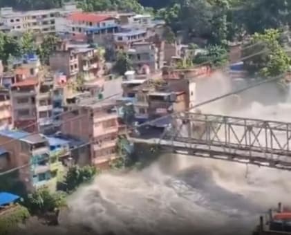 Avalanche de lama no Nepal e Tibete deixa centenas de turistas desaparecidos