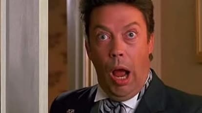 Morre Tim Curry, astro de 'It', 'Esqueceram de Mim 2' e 'The Rocky Horror Picture Show', aos 80 anos