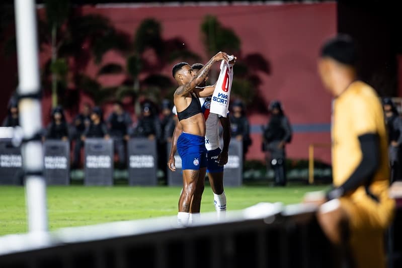 Além dos camisas 9: meias são maioria no top 5 de artilheiros do Bahia na era SAF; veja lista
