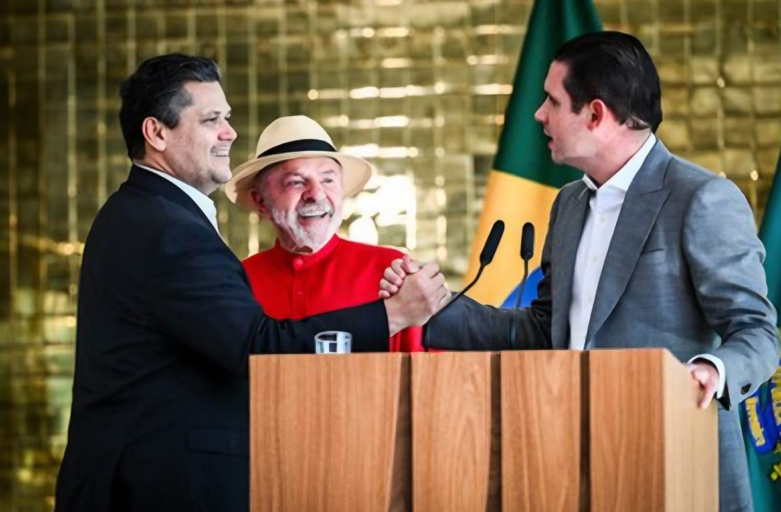 Alcolumbre acelera eleição do presidente da comissão sobre a taxa das blusinhas e escolhe Leila do Vôlei como relatora
