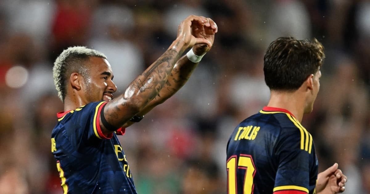 Barcelona encaminha contratação de Gabriel Jesus por 10 milhões de euros