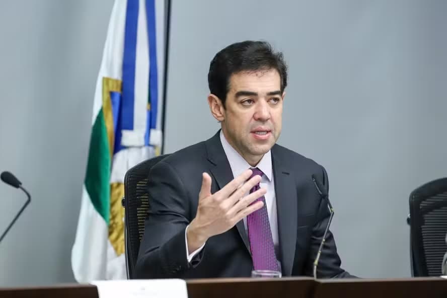 VÍDEO: Bruno Dantas anuncia renúncia ao cargo de ministro do TCU