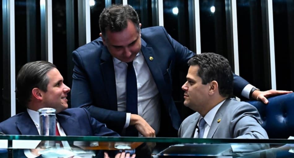 Alcolumbre quer eliminar sabatina e votar indicação de Rodrigo Pacheco ao TCU direto no plenário