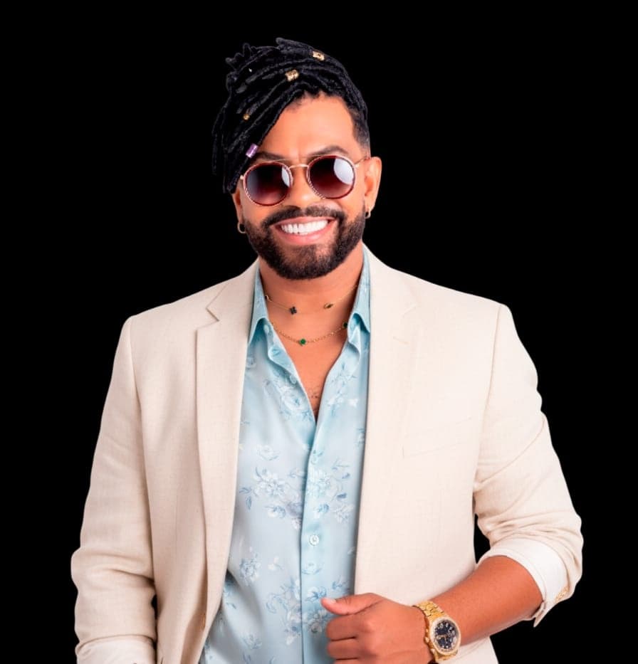 Blog do Marrom: Além do arrocha, Silvanno Salles investe no futebol