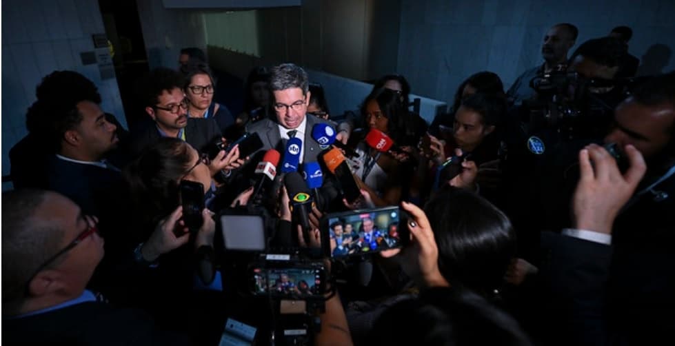 Senado não vota jornada 6x1 no plenário e governo tenta com Alcolumbre sessão extra ainda em setembro