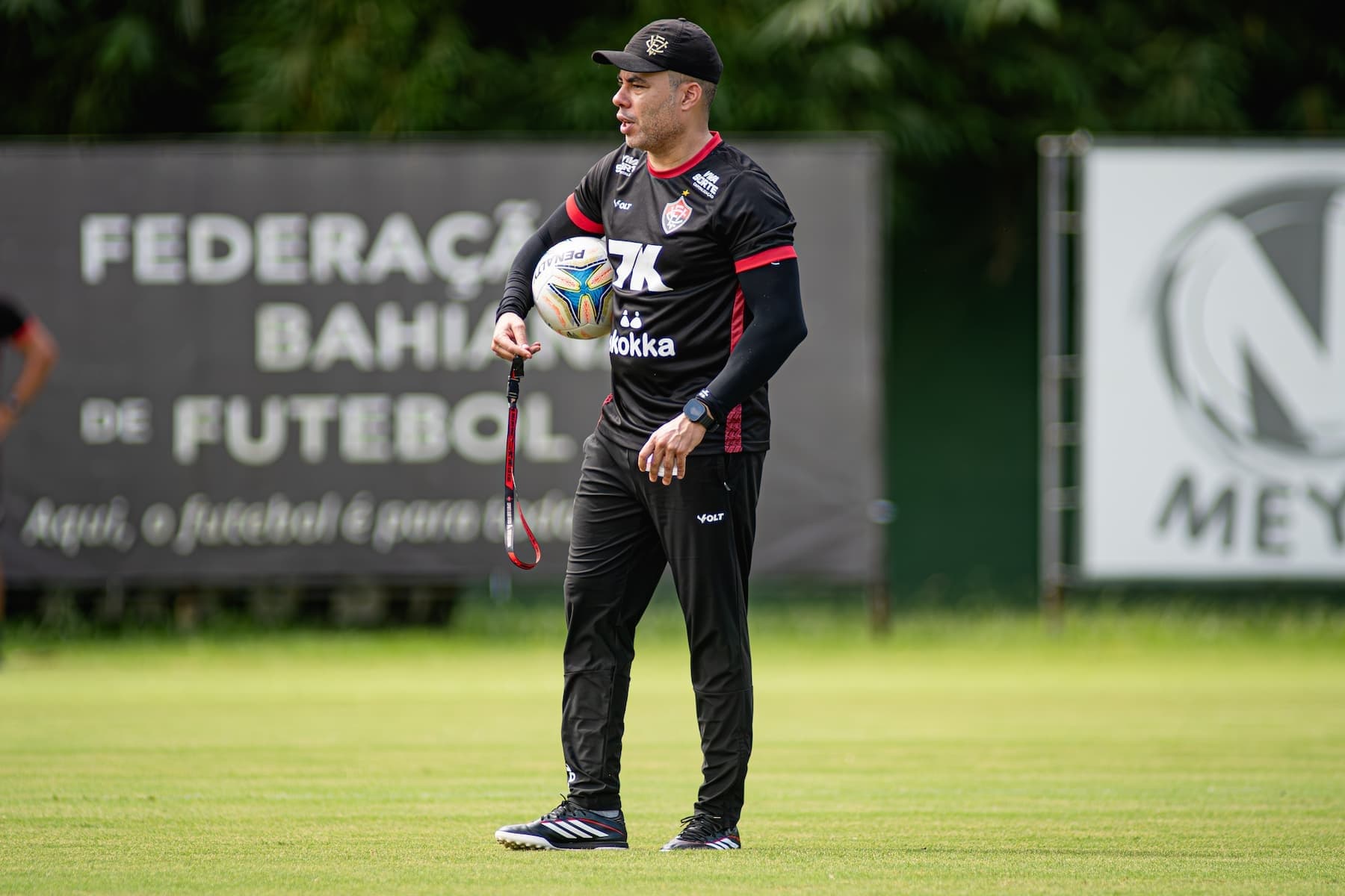 Vitória despenca de rendimento após pausa da Copa e vive pior momento da temporada