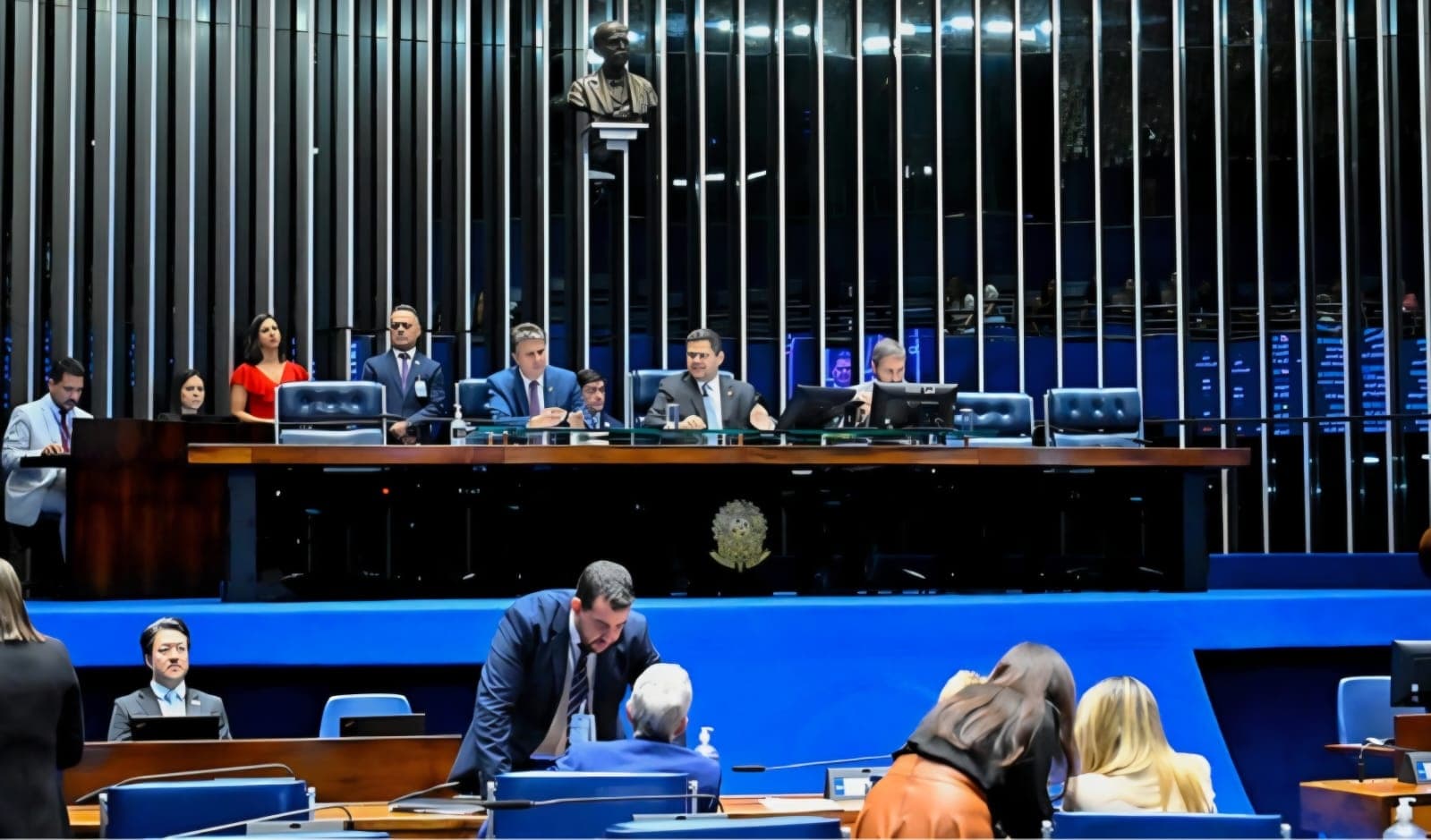 Senado aprova medida provisória e após sanção presidencial, revogação da "taxa das blusinhas" passará a ser lei