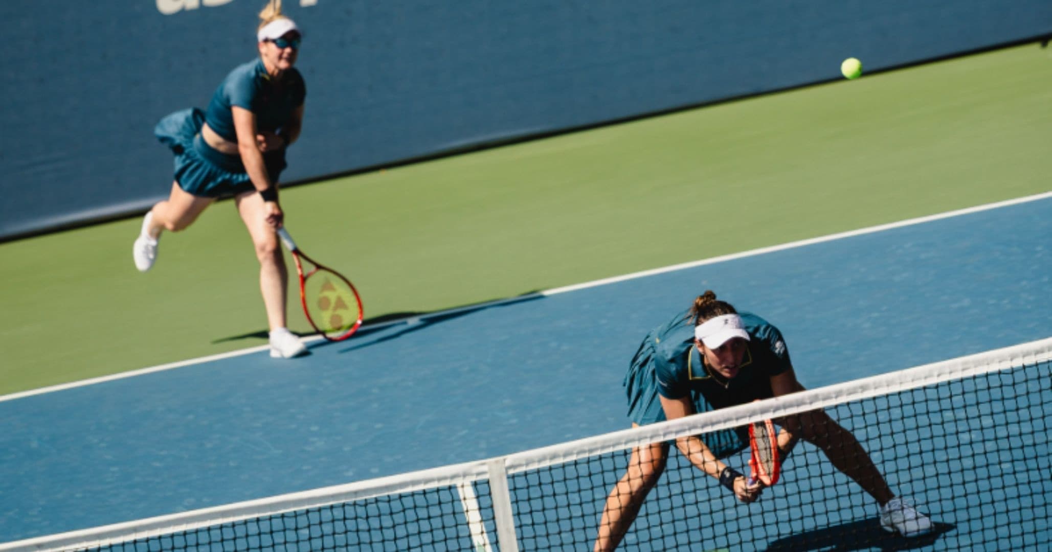 Luisa Stefani avança às oitavas do US Open e segue na busca por título inédito