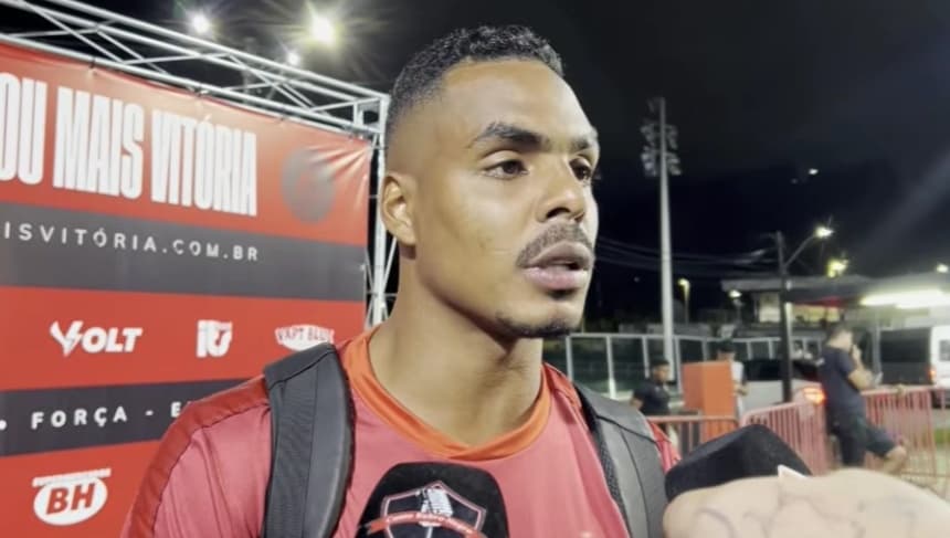Caíque lembra desacerto com o Grêmio e dispara: “Fizeram uma sacanagem comigo”