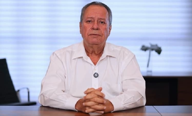 Presidente da CNI alerta para gravidade da crise no STF e pede reação "vigorosa e responsável" das autoridades