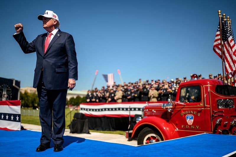 Trump promete R$ 25,5 mil a cada adulto se republicanos vencerem eleições nos EUA