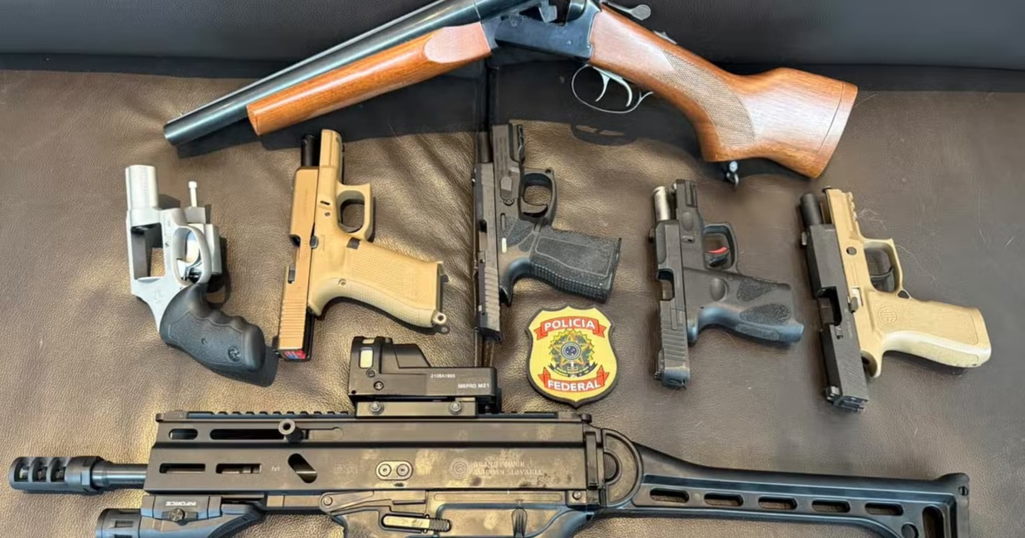 Deputado Mário Frias tem armas apreendidas pela PF em operação sobre 'Dark Horse'