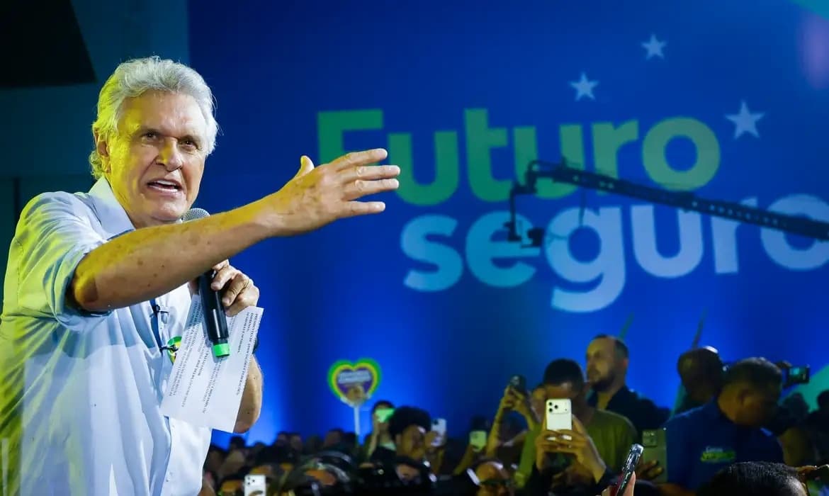 Candidato à Presidência, Ronaldo Caiado é internado em SP com faringite aguda