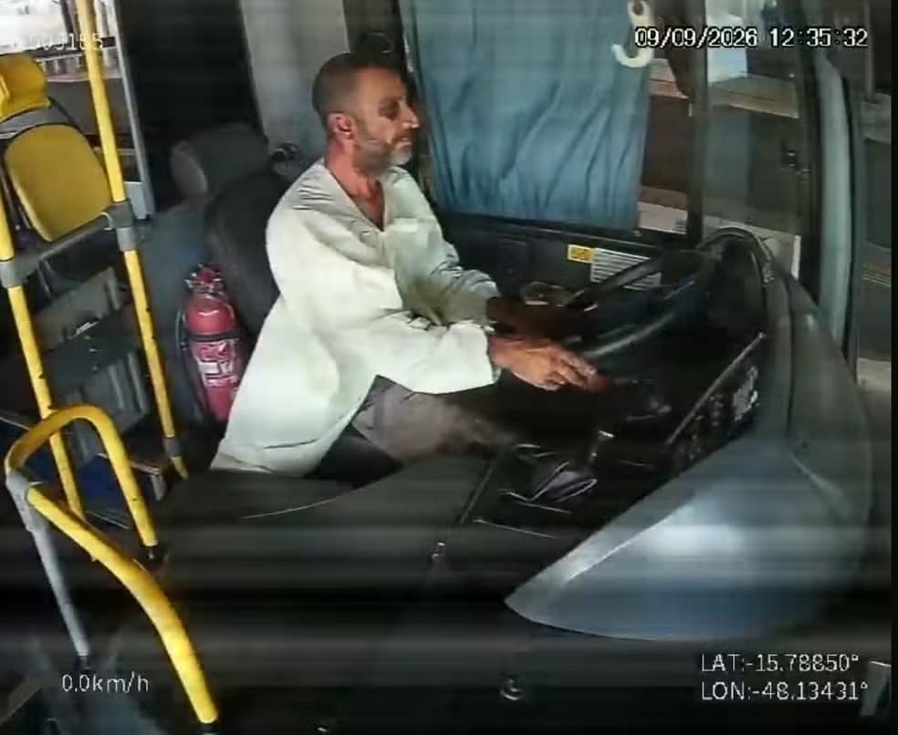 Homem foge de hospital, furta ônibus e é preso após dirigir em zigue-zague no DF