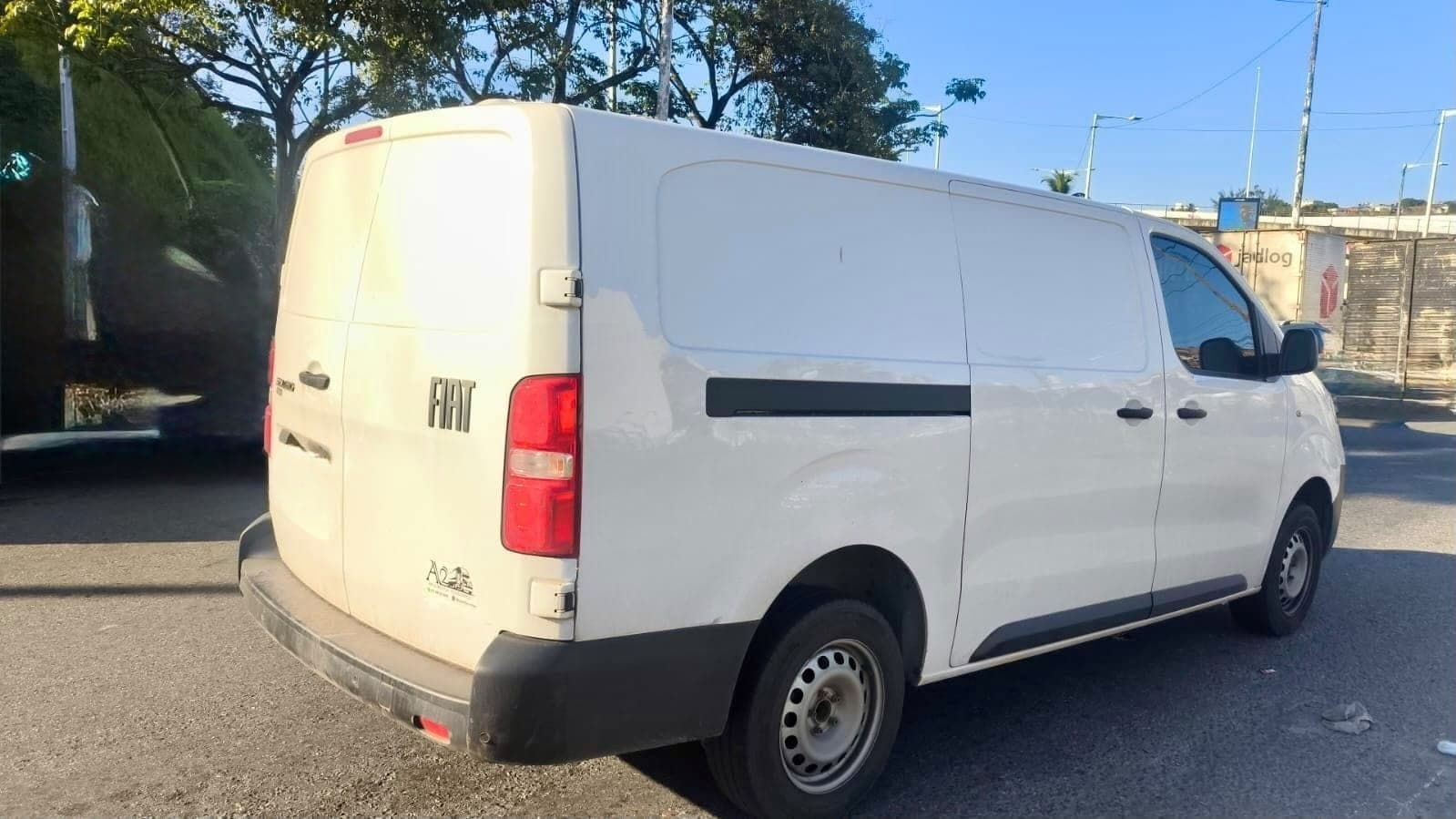 Salvador: Homem é preso com veículo roubado e placa clonada no Largo do Retiro