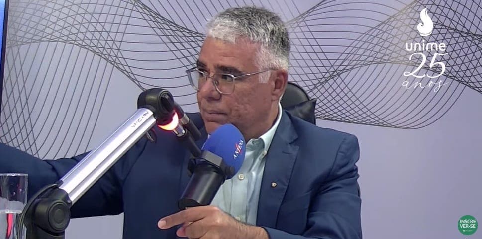 Na Antena 1, Girão acusa Alcolumbre de engavetar pedidos de impeachment de ministros do STF