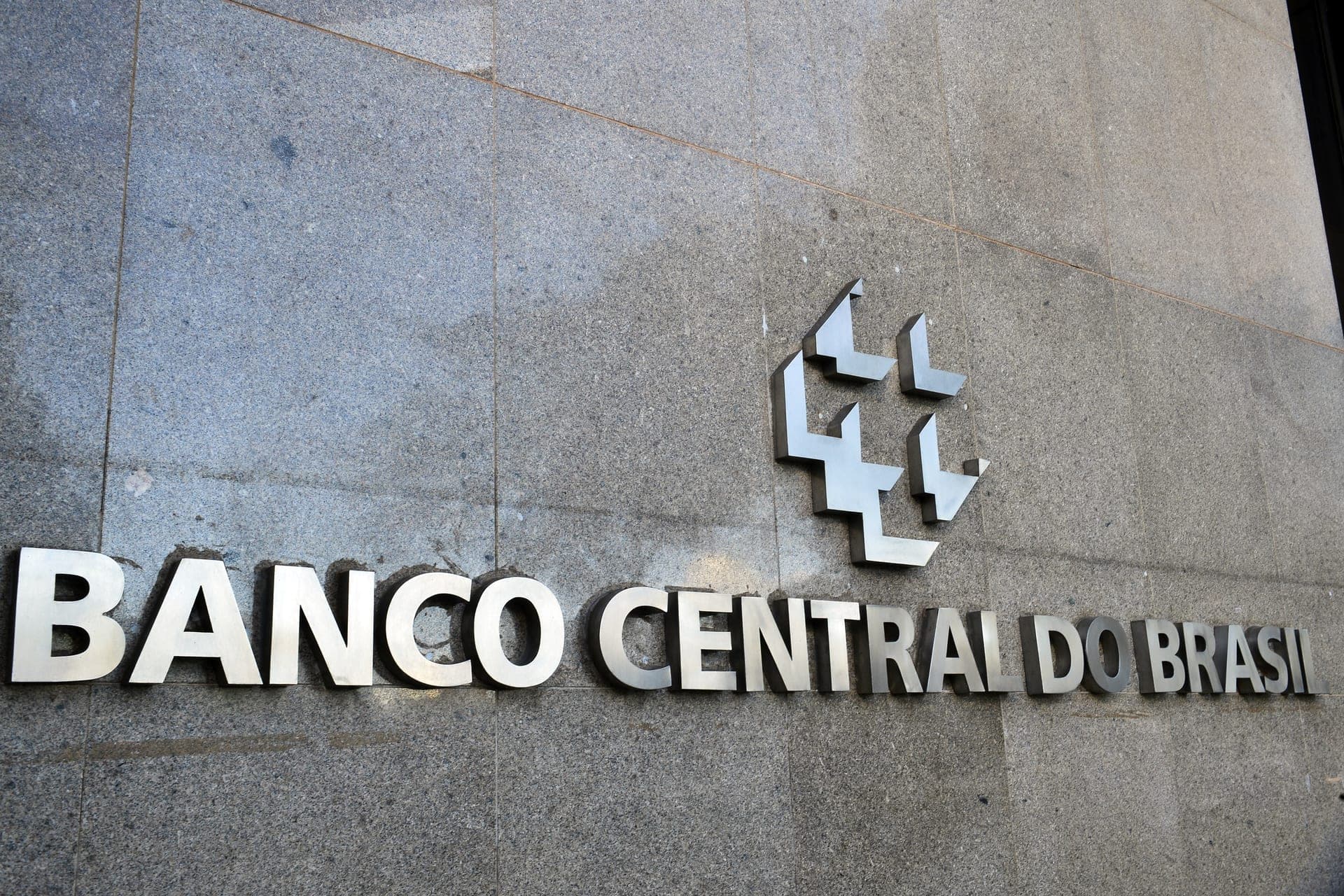 Mercado projeta corte da Selic para 13,75%