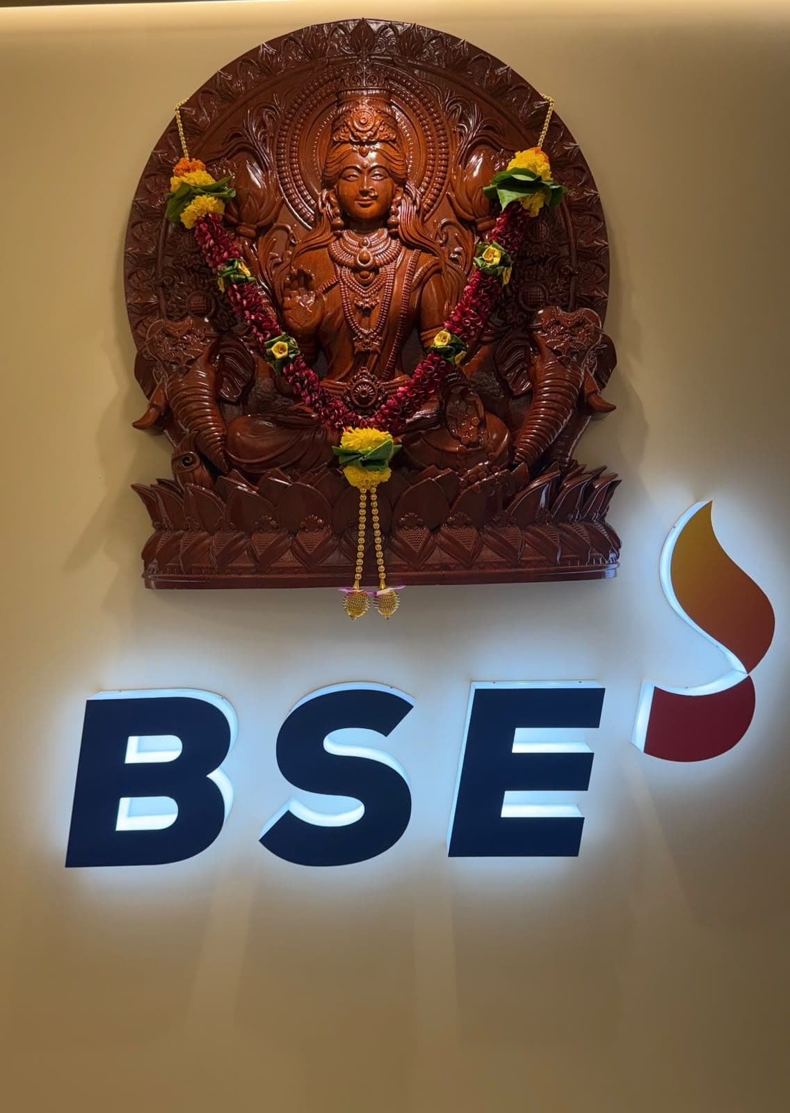 Após visita à Prefeitura de Mumbai, grupo internacional conhece estrutura da BSE