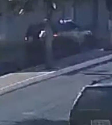 Acidente entre viatura da polícia e moto deixa idoso em estado grave na Bahia