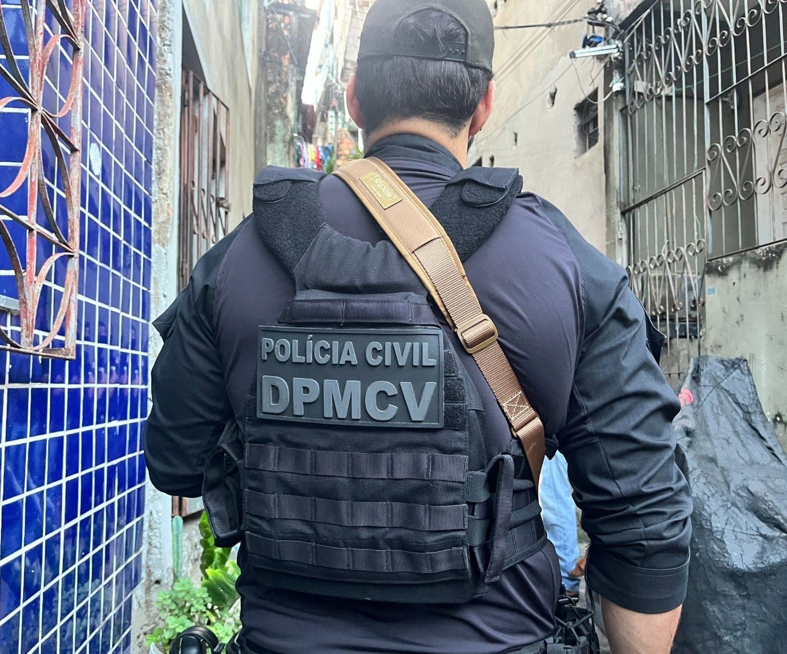 Padrasto é preso por estuprar enteada durante oito anos em Salvador