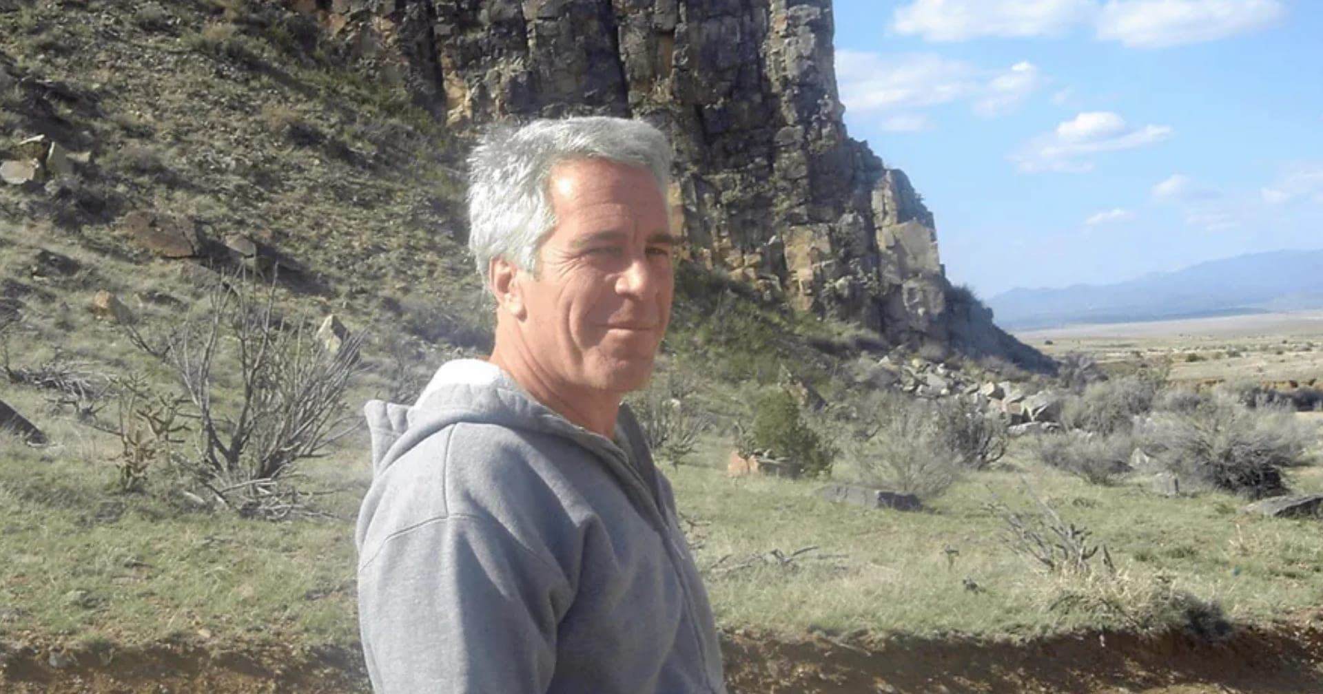 Sobreviventes de Jeffrey Epstein pedem US$ 6 mi em ação judicial contra espólio do financista