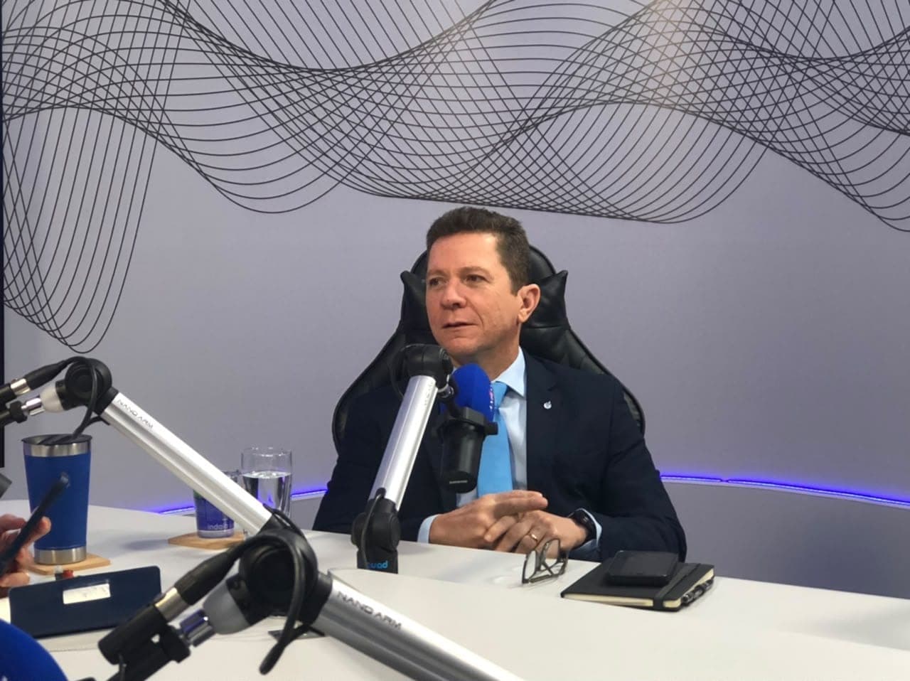 Delegado-geral defende monitoramento de parlatórios em presídios da Bahia para isolar presos do crime organizado 