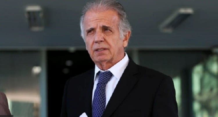 Criminosos clonam celular do ministro José Múcio e pedem Pix para pessoas da lista de contatos